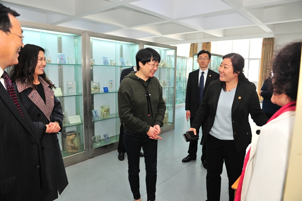 专家走访解剖标本馆 专家走访解剖标本馆