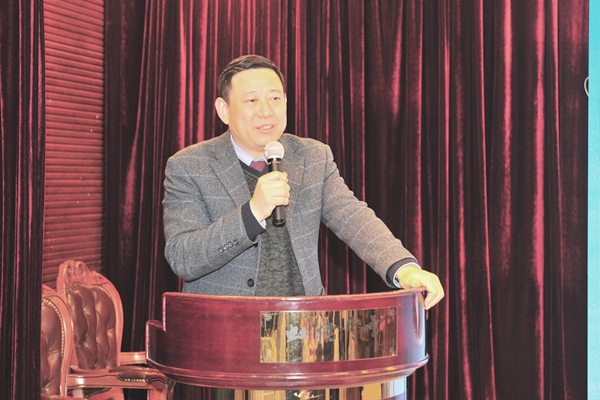 94级校友王金武教授讲话 94级校友王金武教授讲话