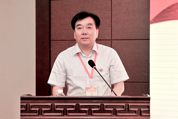买球官网党委书记李欣章代表学校党委作经验交流报告 买球官网党委书记李欣章代表学校党委作经验交流报告