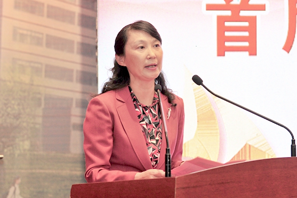院长管英俊致欢迎辞 院长管英俊致欢迎辞