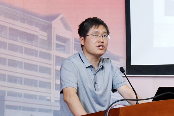 潍坊医学院附属医院作交流发言 潍坊医学院附属医院作交流发言