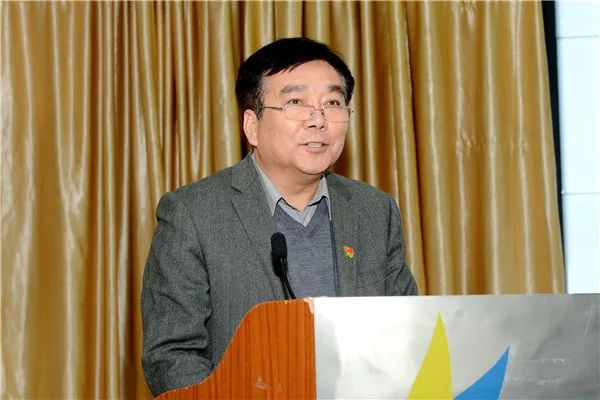 校党委书记李欣章讲话 校党委书记李欣章讲话