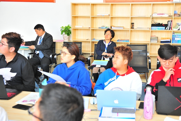 专家观摩PBL教学 专家观摩PBL教学